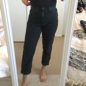 Black mom jeans